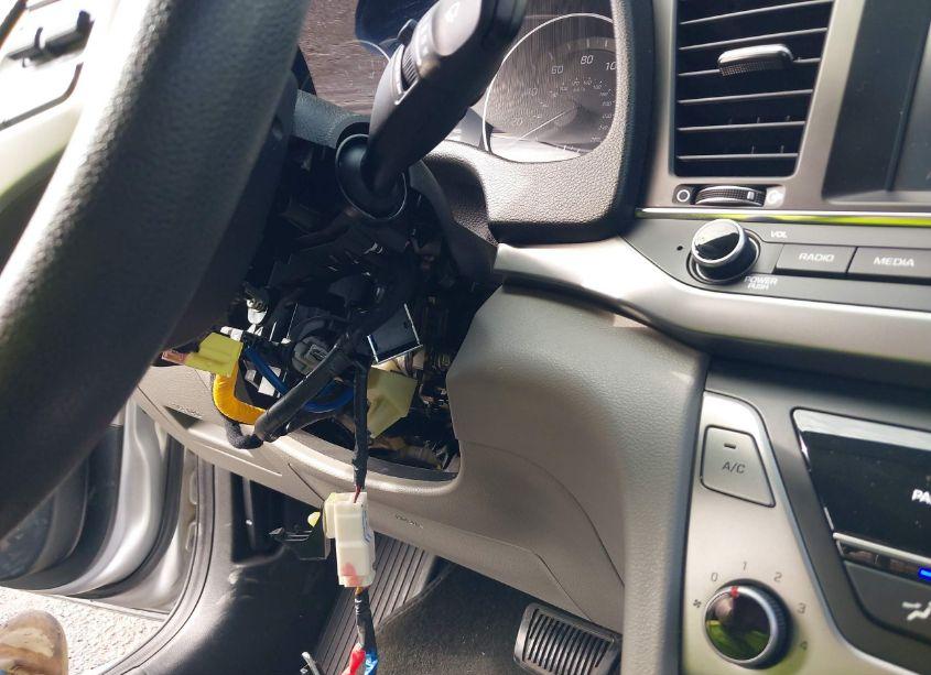 Photo 6 of 2018 Hyundai Elantra SEL (VIN 5NPD84LF3JH308382)