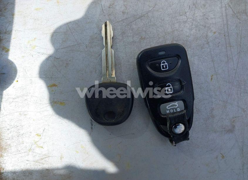 Photo 11 of 2018 Hyundai Elantra SEL (VIN 5NPD84LF3JH311136)