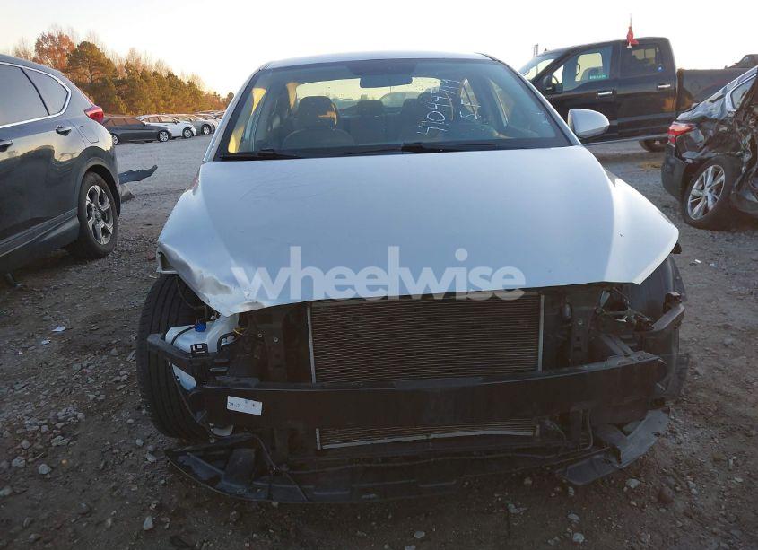 Photo 13 of 2018 Hyundai Elantra SEL (VIN 5NPD84LF3JH314991)