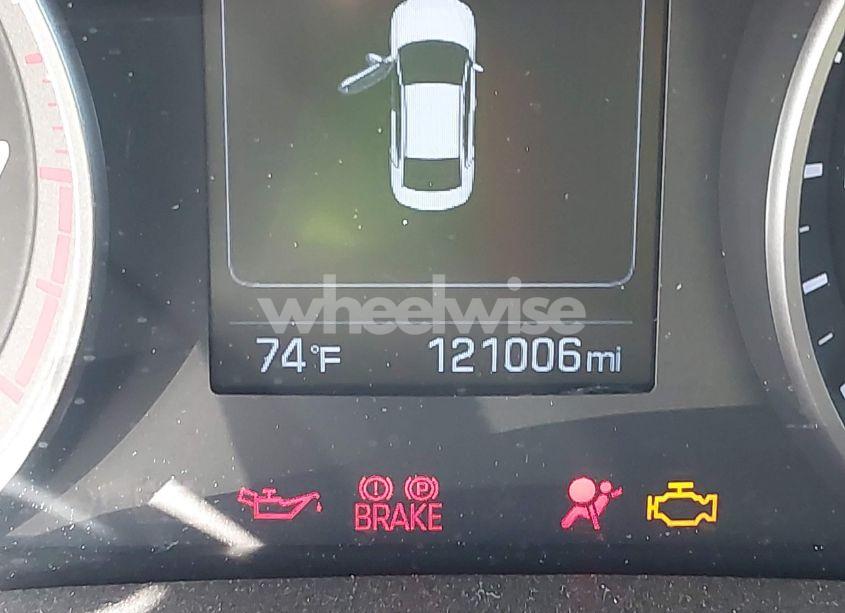 Photo 15 of 2018 Hyundai Elantra SEL (VIN 5NPD84LF3JH336263)