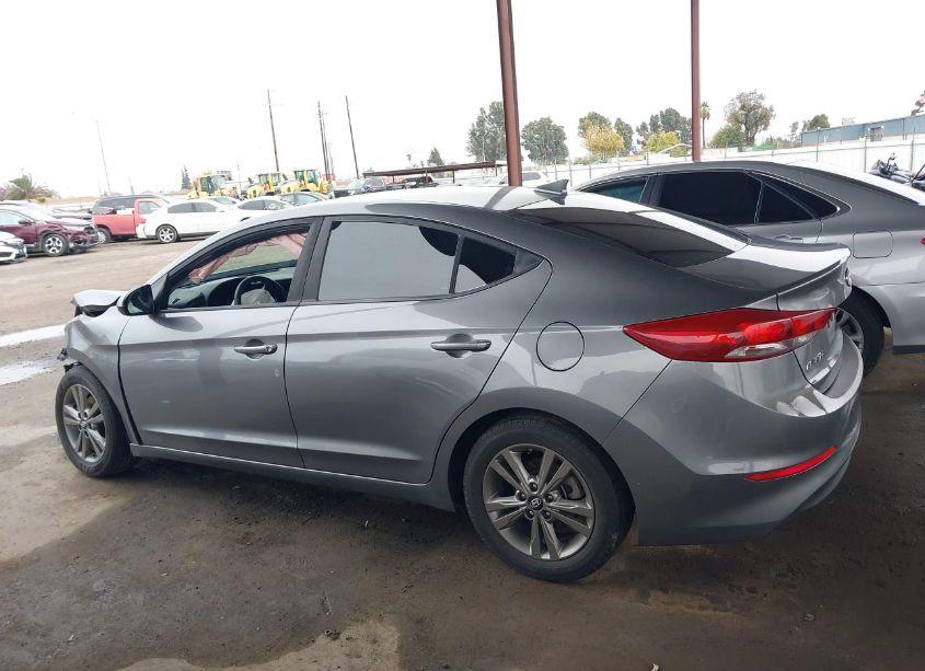 Photo 14 of 2018 Hyundai Elantra SEL (VIN 5NPD84LF3JH339177)
