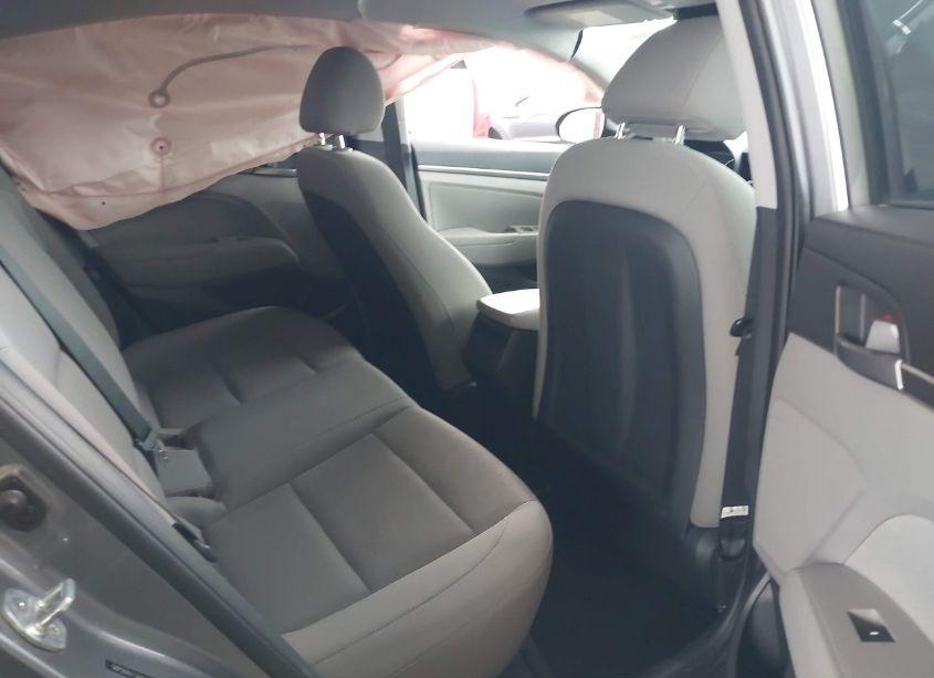 Photo 8 of 2018 Hyundai Elantra SEL (VIN 5NPD84LF3JH339177)