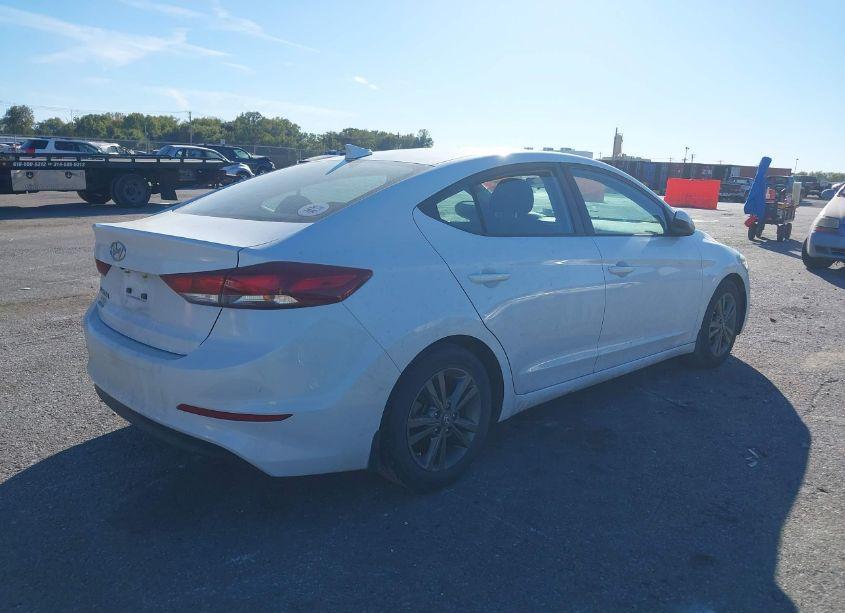 Photo 4 of 2018 Hyundai Elantra SEL (VIN 5NPD84LF3JH342824)