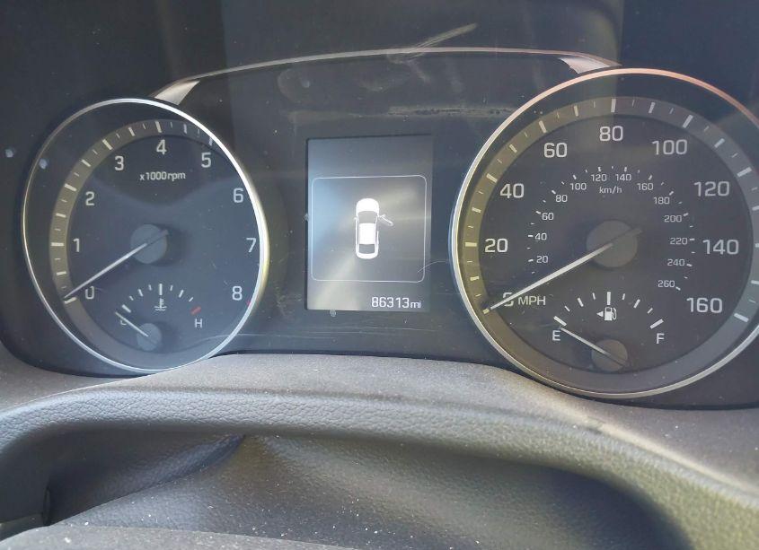 Photo 7 of 2018 Hyundai Elantra SEL (VIN 5NPD84LF3JH342824)