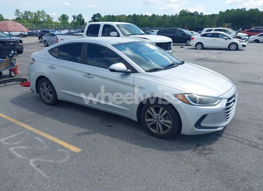 2018 Hyundai Elantra SEL (VIN 5NPD84LF3JH366587) main photo