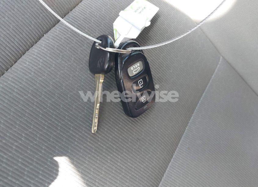 Photo 11 of 2018 Hyundai Elantra SEL (VIN 5NPD84LF3JH366587)