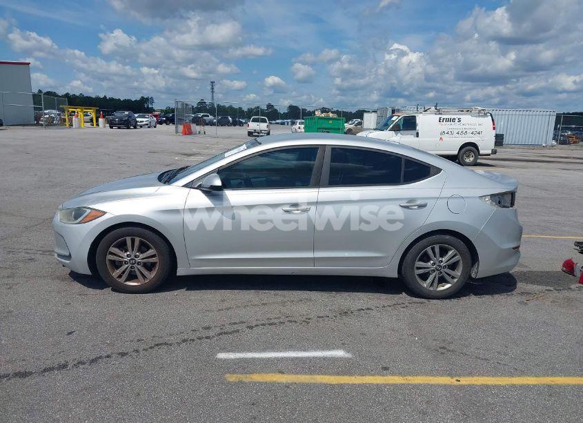 Photo 15 of 2018 Hyundai Elantra SEL (VIN 5NPD84LF3JH366587)