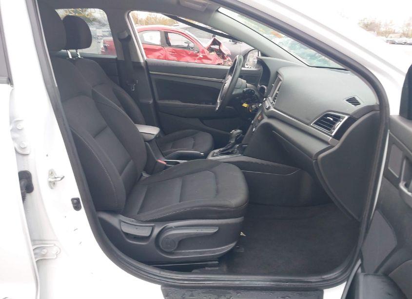 Photo 5 of 2018 Hyundai Elantra SEL (VIN 5NPD84LF3JH387522)