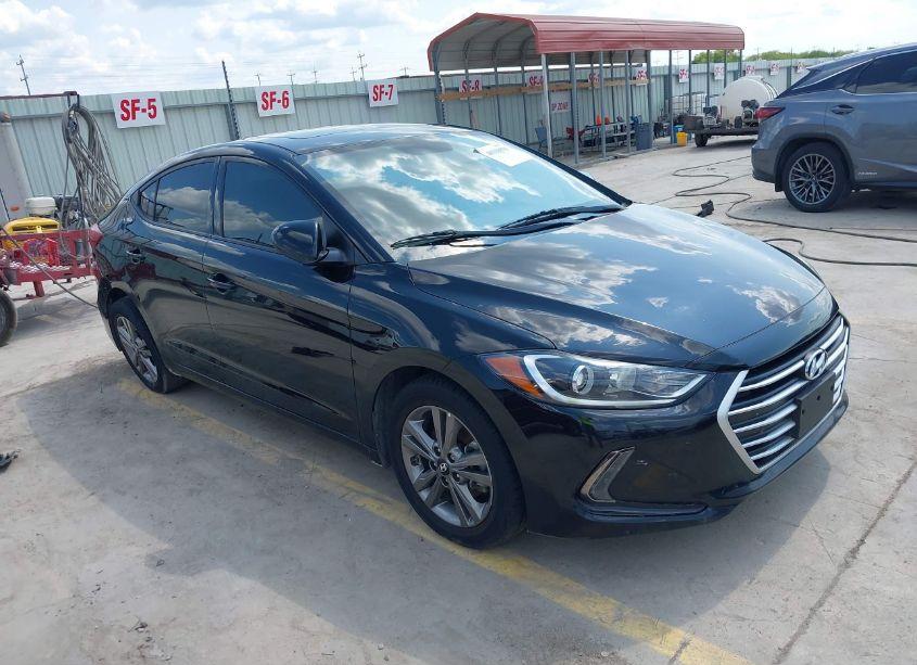 2018 Hyundai Elantra VALUE EDITION (VIN 5NPD84LF3JH394356) main photo