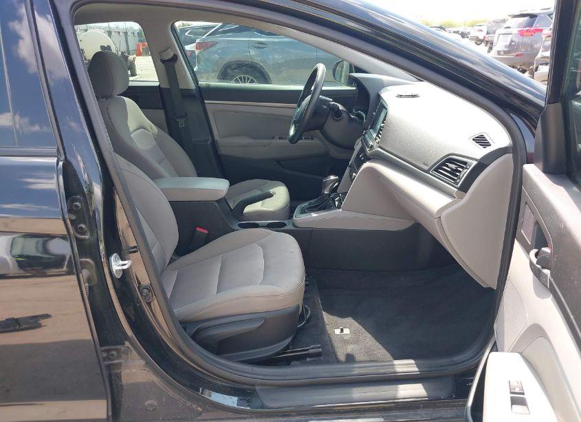 Photo 5 of 2018 Hyundai Elantra VALUE EDITION (VIN 5NPD84LF3JH394356)