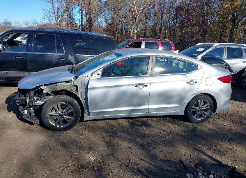 Photo 14 of 2018 Hyundai Elantra SEL (VIN 5NPD84LF3JH396964)