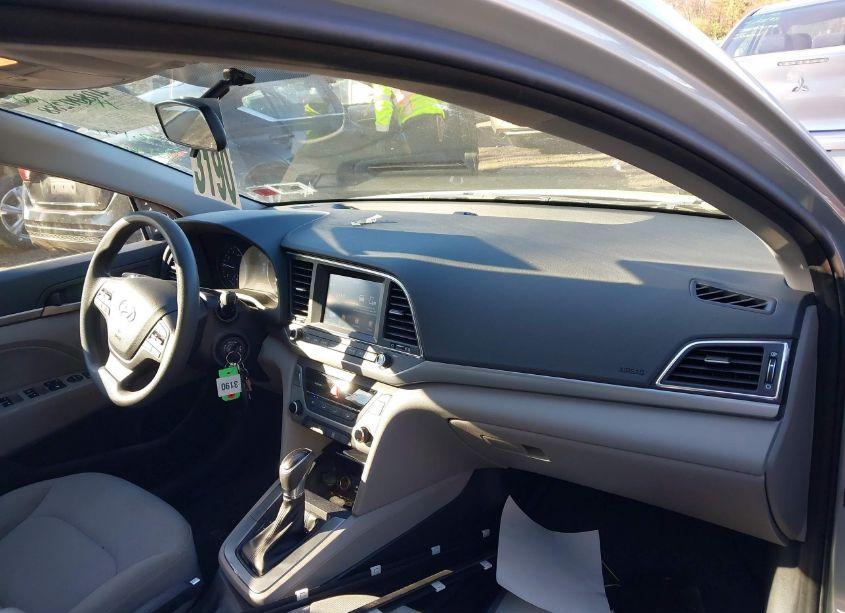 Photo 5 of 2018 Hyundai Elantra SEL (VIN 5NPD84LF3JH396964)