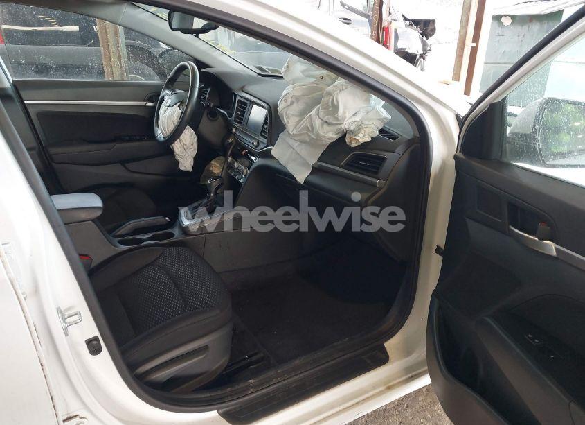 Photo 5 of 2019 Hyundai Elantra VALUE EDITION (VIN 5NPD84LF3KH409875)