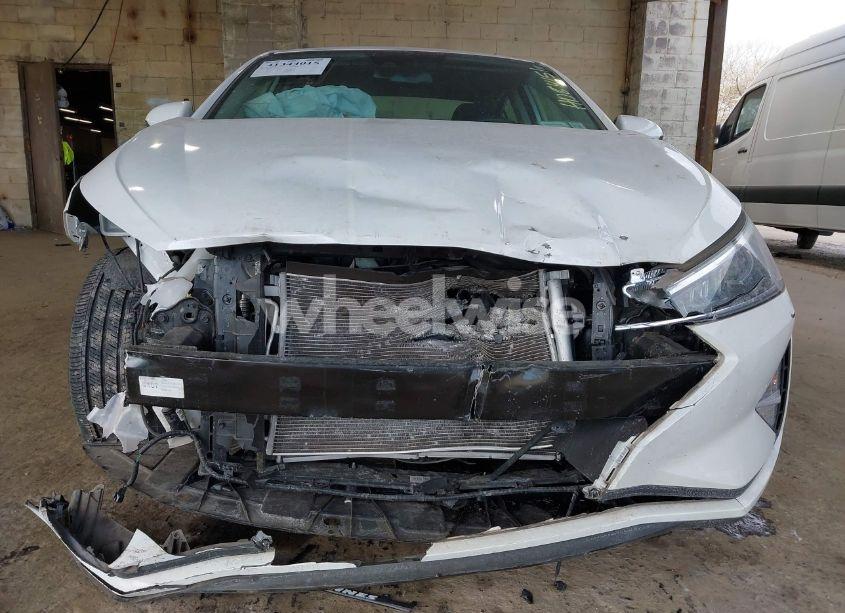 Photo 6 of 2019 Hyundai Elantra VALUE EDITION (VIN 5NPD84LF3KH409875)