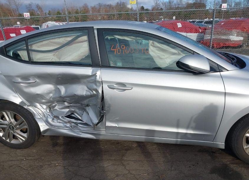 Photo 13 of 2019 Hyundai Elantra SEL (VIN 5NPD84LF3KH411304)