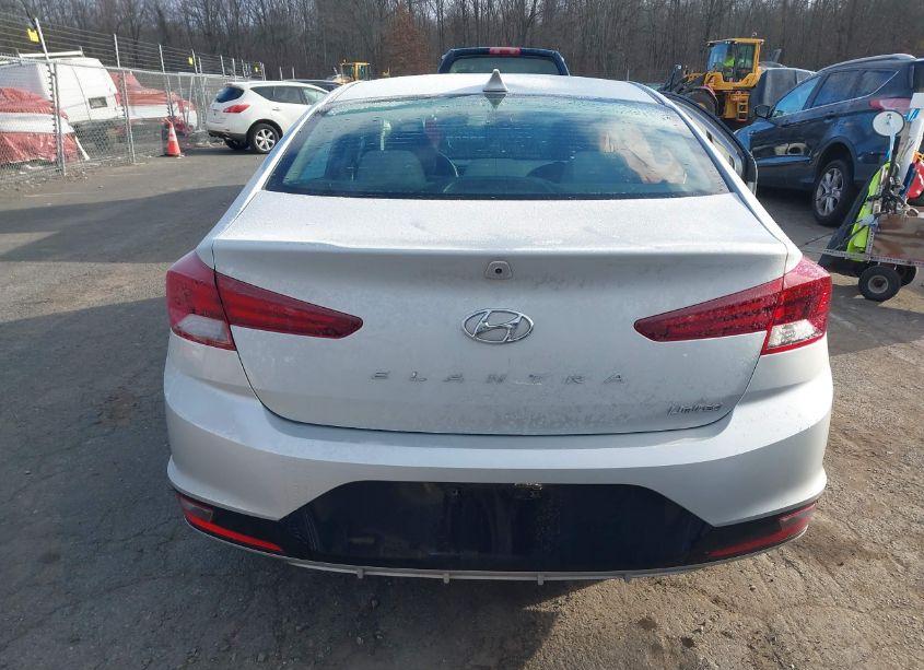 Photo 16 of 2019 Hyundai Elantra SEL (VIN 5NPD84LF3KH411304)