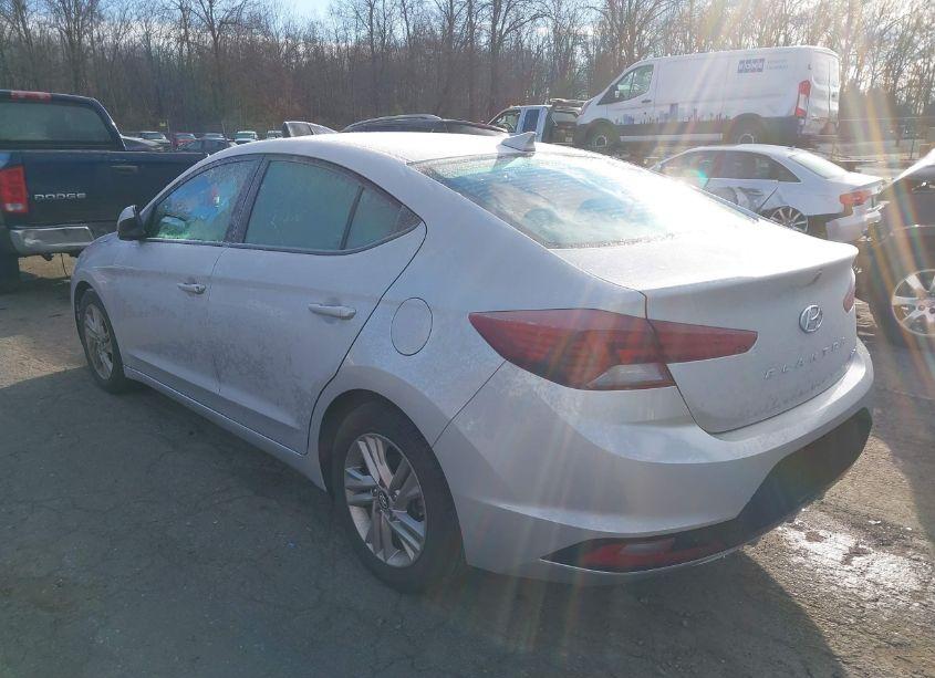 Photo 3 of 2019 Hyundai Elantra SEL (VIN 5NPD84LF3KH411304)