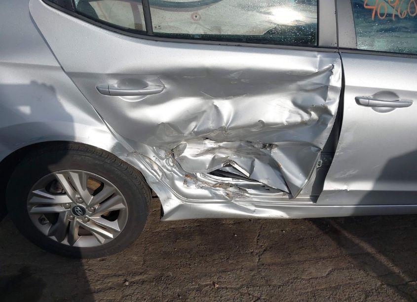 Photo 6 of 2019 Hyundai Elantra SEL (VIN 5NPD84LF3KH411304)