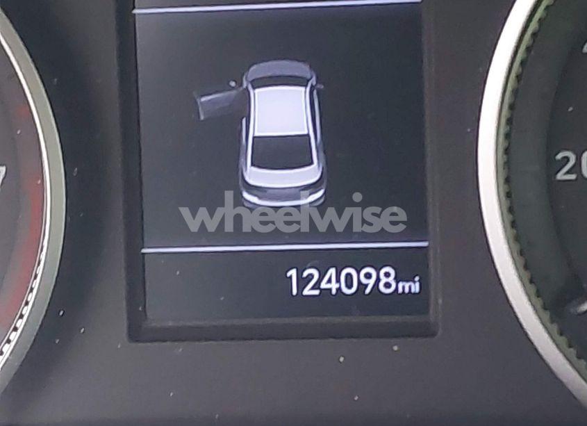 Photo 16 of 2019 Hyundai Elantra SEL (VIN 5NPD84LF3KH411903)