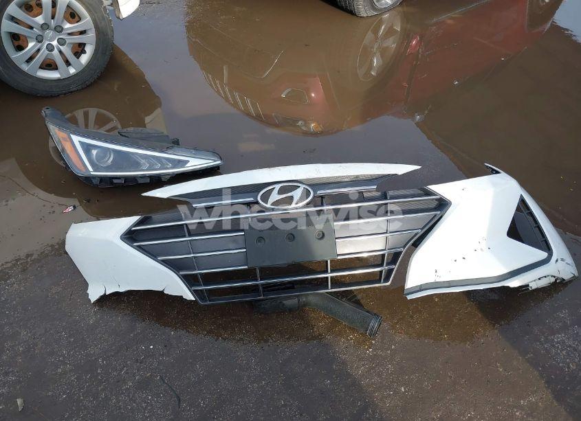 Photo 12 of 2019 Hyundai Elantra SEL (VIN 5NPD84LF3KH421265)