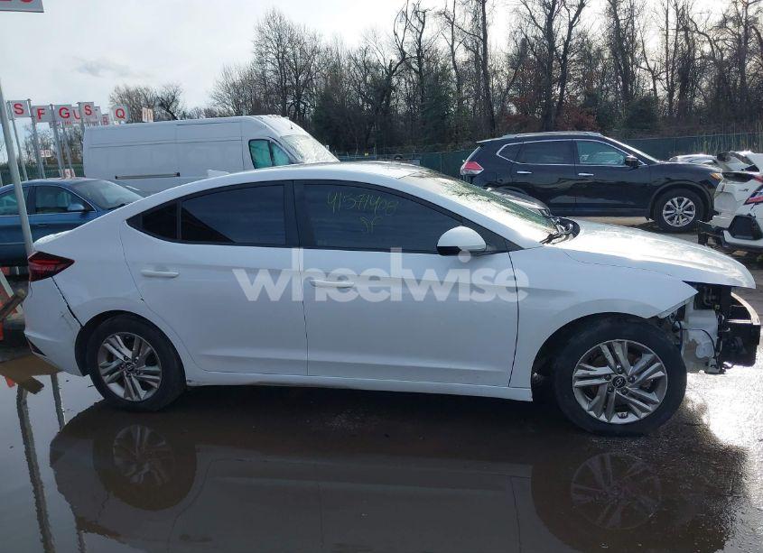Photo 14 of 2019 Hyundai Elantra SEL (VIN 5NPD84LF3KH421265)