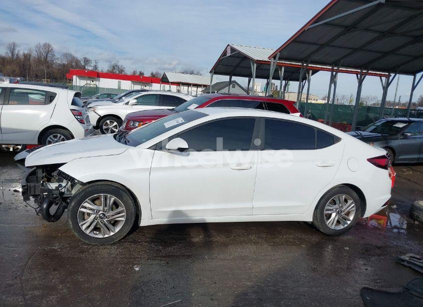 Photo 15 of 2019 Hyundai Elantra SEL (VIN 5NPD84LF3KH421265)