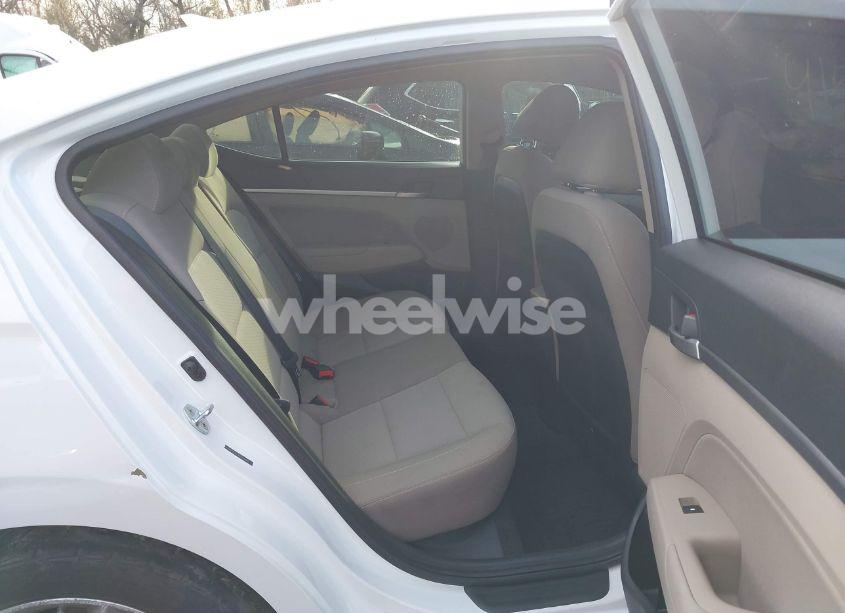 Photo 8 of 2019 Hyundai Elantra SEL (VIN 5NPD84LF3KH421265)