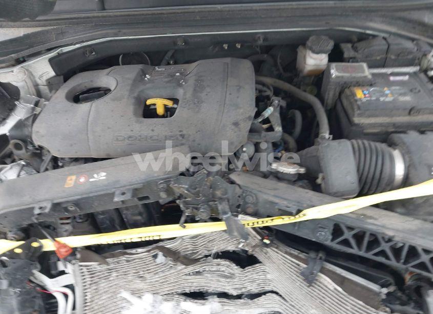 Photo 10 of 2019 Hyundai Elantra SEL (VIN 5NPD84LF3KH426336)
