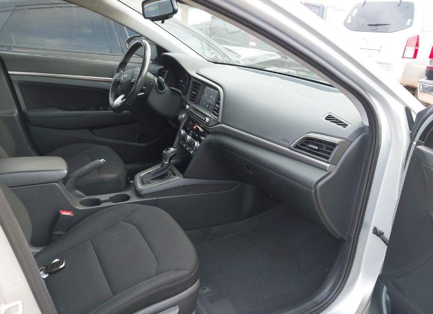 Photo 5 of 2019 Hyundai Elantra VALUE EDITION (VIN 5NPD84LF3KH477397)