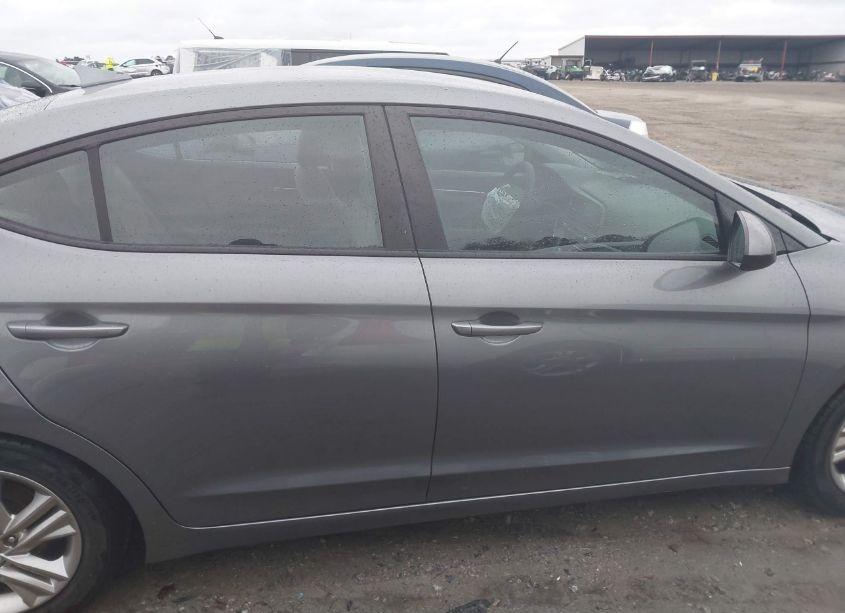 Photo 14 of 2019 Hyundai Elantra SEL (VIN 5NPD84LF3KH480557)