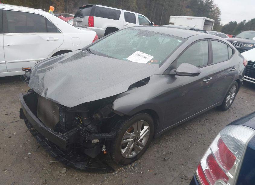 Photo 2 of 2019 Hyundai Elantra SEL (VIN 5NPD84LF3KH480557)