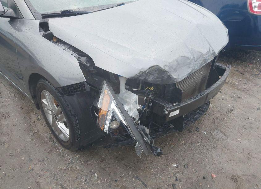 Photo 6 of 2019 Hyundai Elantra SEL (VIN 5NPD84LF3KH480557)