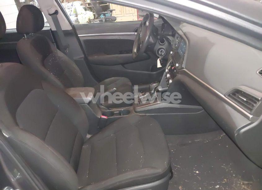 Photo 5 of 2020 Hyundai Elantra SEL (VIN 5NPD84LF3LH528558)