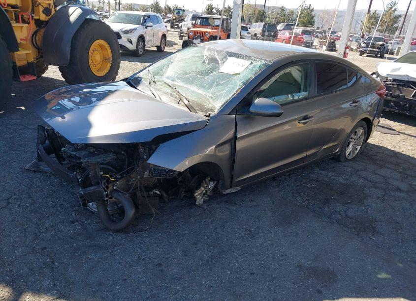 Photo 2 of 2020 Hyundai Elantra SEL (VIN 5NPD84LF3LH540550)