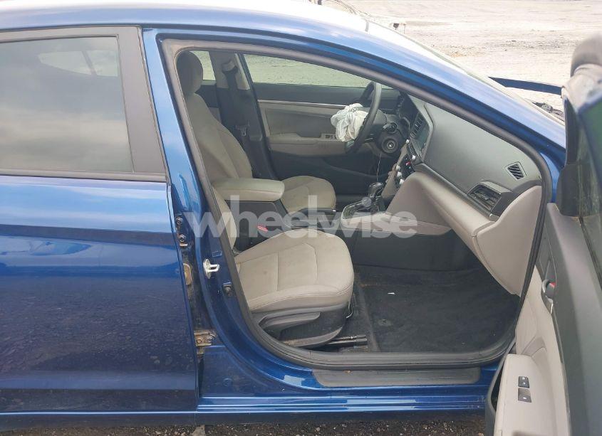 Photo 5 of 2020 Hyundai Elantra SEL (VIN 5NPD84LF3LH593037)