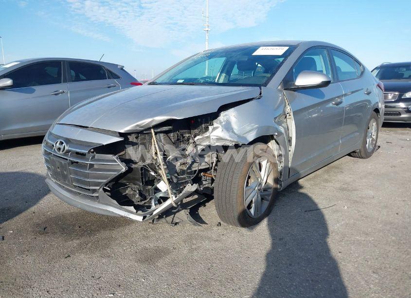 Photo 2 of 2020 Hyundai Elantra SEL (VIN 5NPD84LF3LH596861)