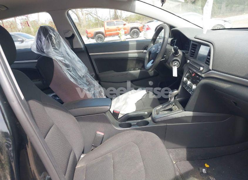 Photo 5 of 2020 Hyundai Elantra SEL/VALUE/LIMITED (VIN 5NPD84LF3LH620141)