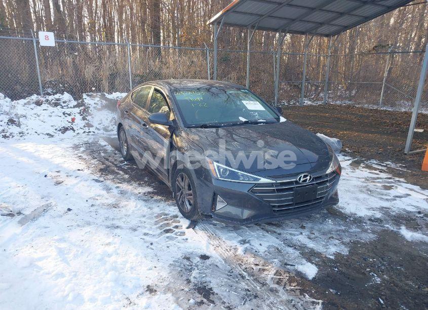 2020 Hyundai Elantra SEL (VIN 5NPD84LF3LH627946) main photo