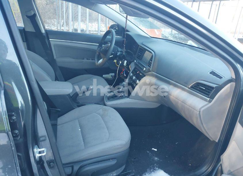 Photo 5 of 2020 Hyundai Elantra SEL (VIN 5NPD84LF3LH627946)