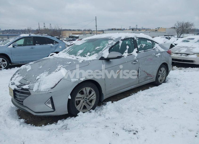 Photo 2 of 2020 Hyundai Elantra VALUE EDITION (VIN 5NPD84LF3LH630393)