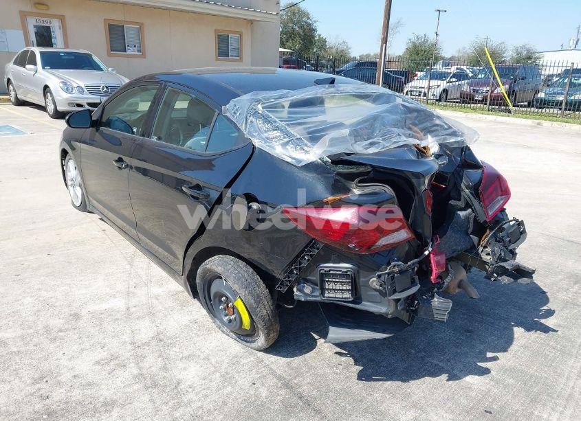 Photo 3 of 2020 Hyundai Elantra SEL (VIN 5NPD84LF3LH632922)