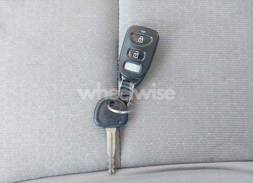 Photo 11 of 2017 Hyundai Elantra SE (VIN 5NPD84LF4HH008893)