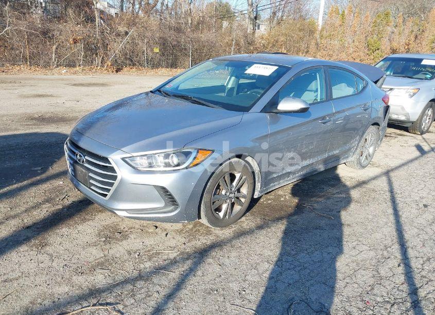 Photo 2 of 2017 Hyundai Elantra SE (VIN 5NPD84LF4HH008893)