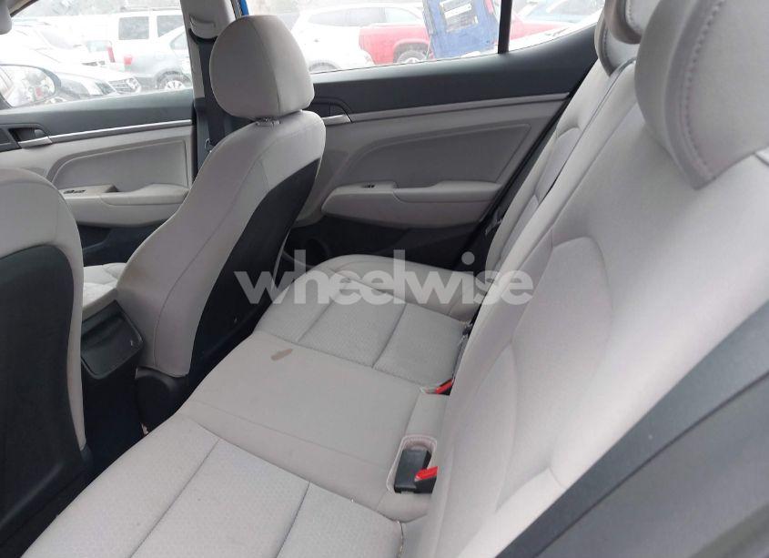 Photo 8 of 2017 Hyundai Elantra SE (VIN 5NPD84LF4HH009607)