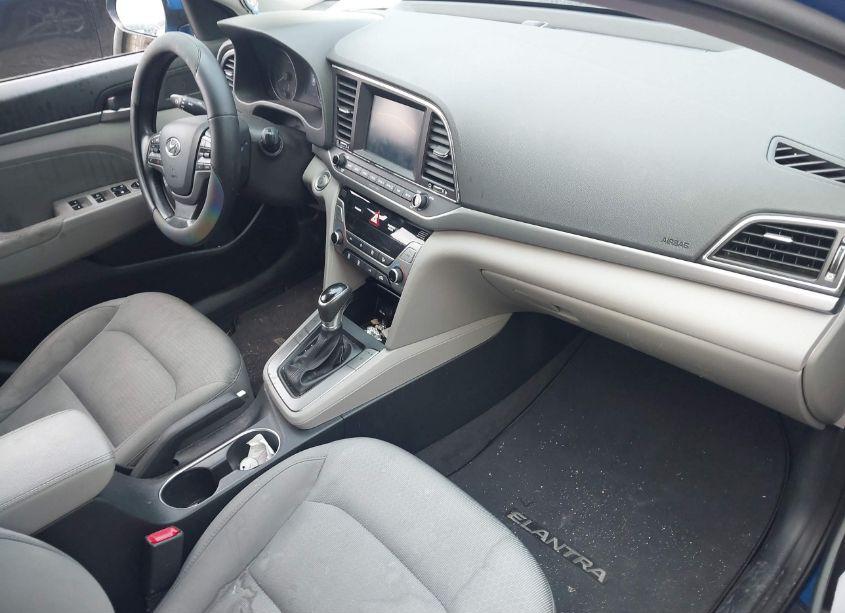 Photo 5 of 2017 Hyundai Elantra SE (VIN 5NPD84LF4HH020977)