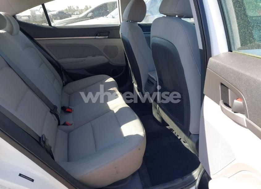 Photo 8 of 2017 Hyundai Elantra SE (VIN 5NPD84LF4HH026584)