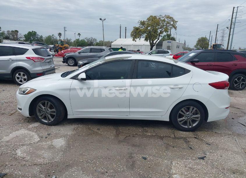 Photo 14 of 2017 Hyundai Elantra SE (VIN 5NPD84LF4HH026763)