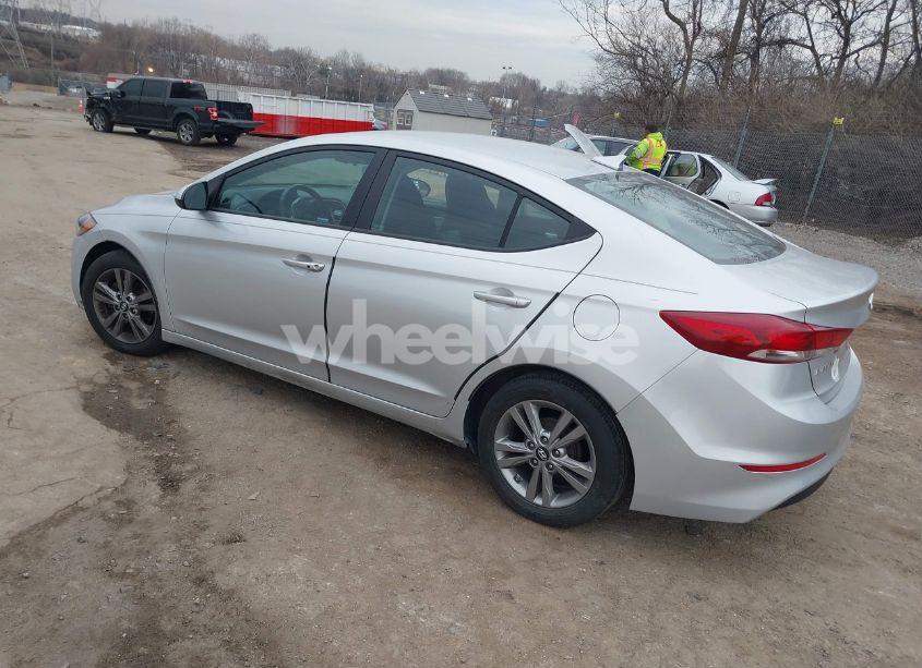 Photo 3 of 2017 Hyundai Elantra SE (VIN 5NPD84LF4HH028156)