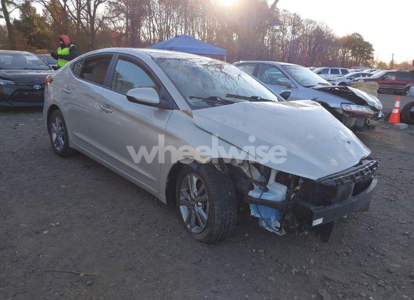 2017 Hyundai Elantra SE (VIN 5NPD84LF4HH028271) main photo