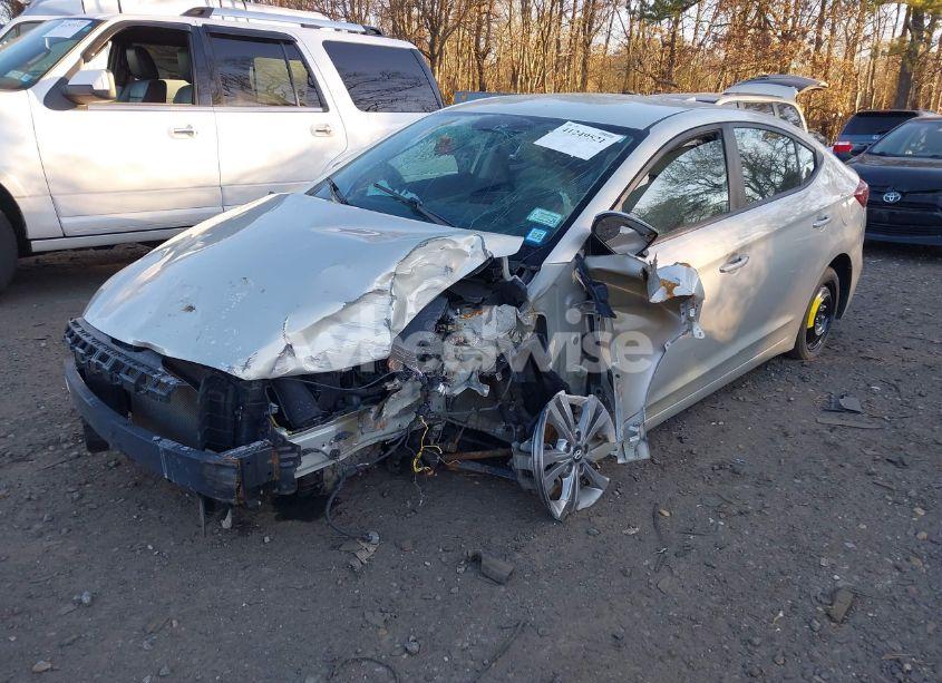 Photo 2 of 2017 Hyundai Elantra SE (VIN 5NPD84LF4HH028271)